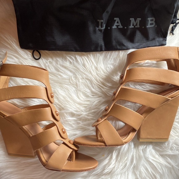 L.A.M.B Gladiator bootie in Tan - Picture 5 of 8